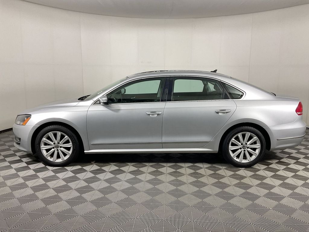 2013 Volkswagen Passat 2.5 SEL Premium