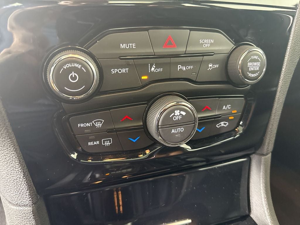 2023 Chrysler 300 S