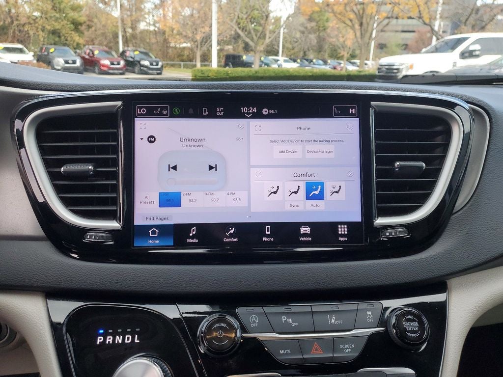 2024 Chrysler Pacifica Touring L