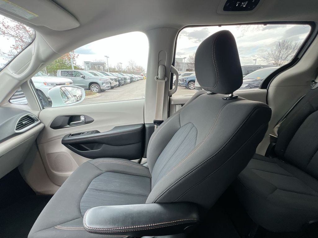 2020 Chrysler Pacifica Touring