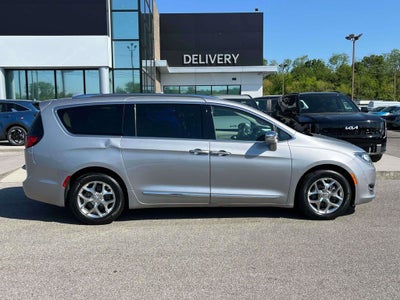 2020 Chrysler Pacifica Limited