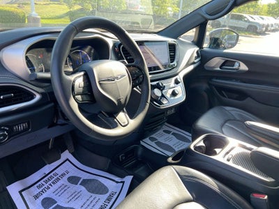 2022 Chrysler Pacifica Hybrid Touring L