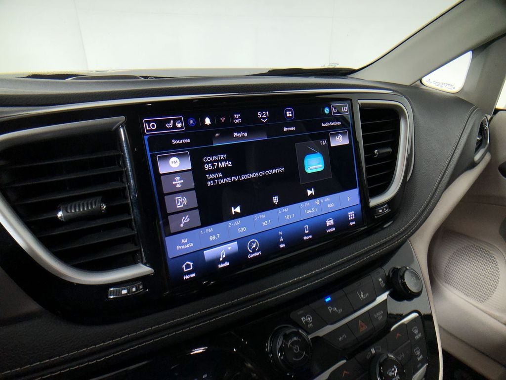 2021 Chrysler Pacifica Hybrid Touring L