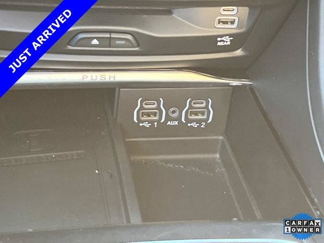 2023 Chrysler Pacifica Hybrid Pinnacle