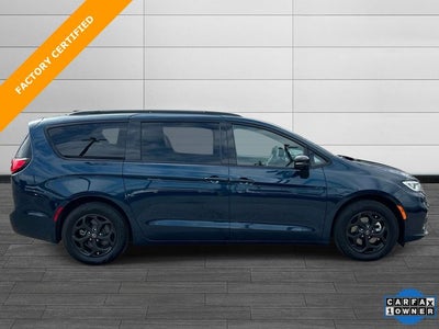 2025 Chrysler Pacifica Hybrid Select
