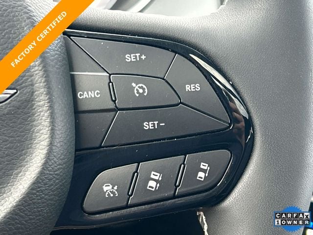 2025 Chrysler Pacifica Hybrid Select