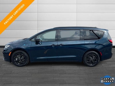 2025 Chrysler Pacifica Hybrid Select