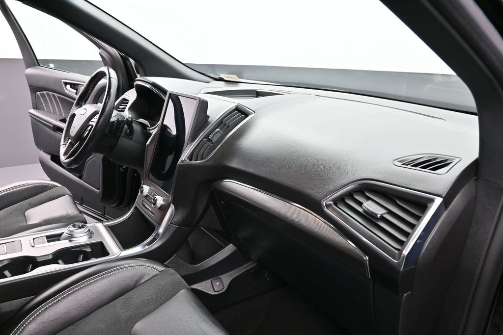2021 Ford Edge ST