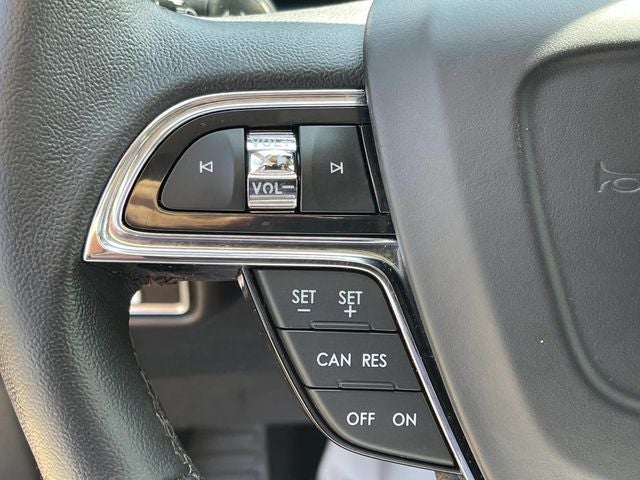 2022 Lincoln Nautilus Standard