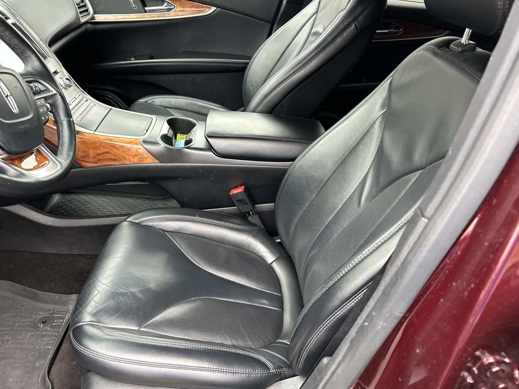 2019 Lincoln Nautilus Select