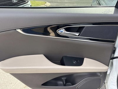 2022 Lincoln Nautilus Standard