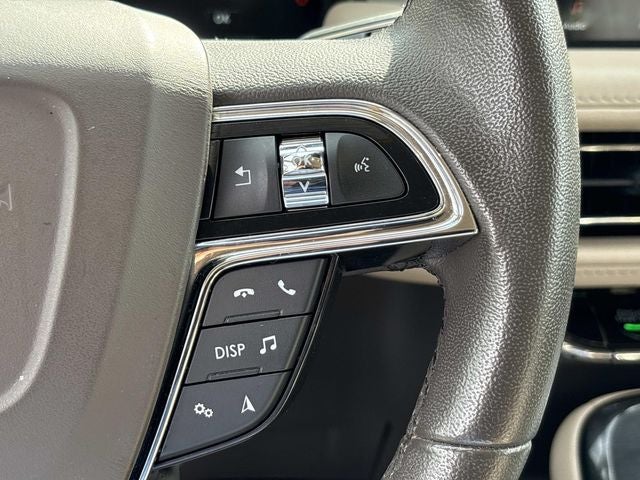 2022 Lincoln Nautilus Standard