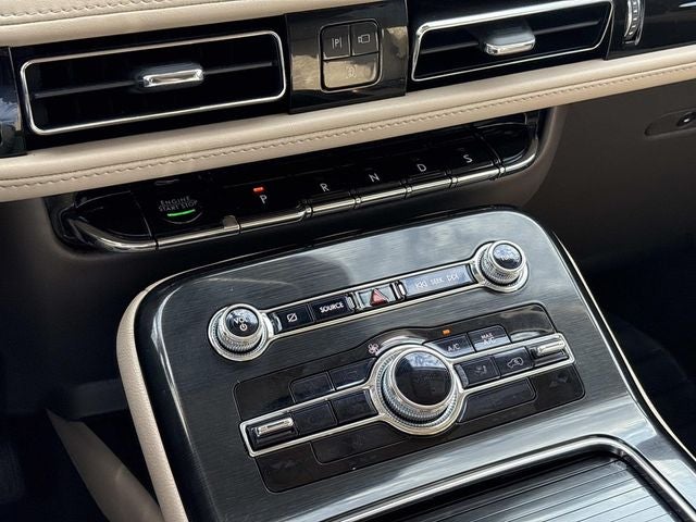 2022 Lincoln Nautilus Standard