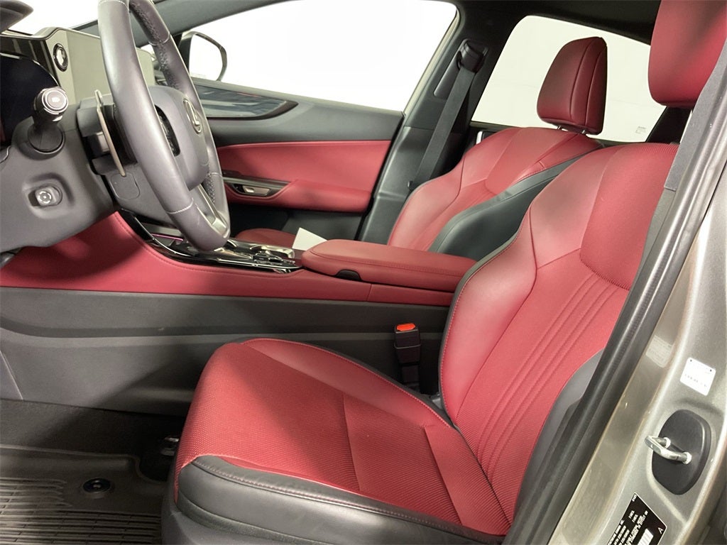 2025 Lexus NX 350h Premium