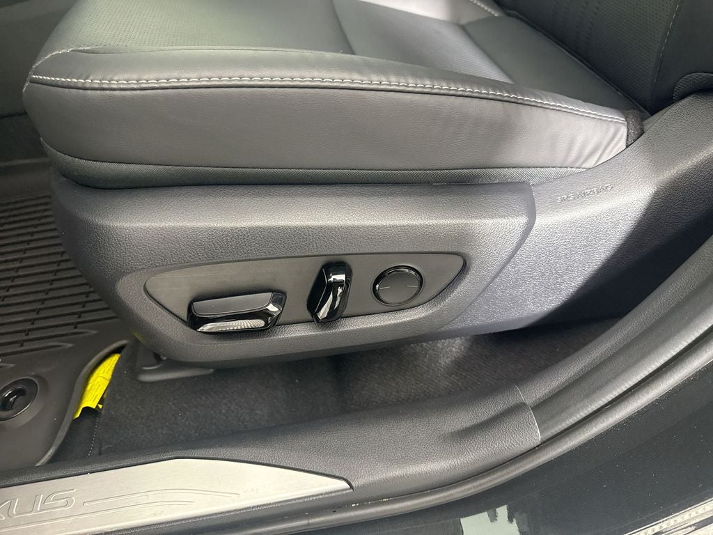 2026 Lexus NX 350h Premium