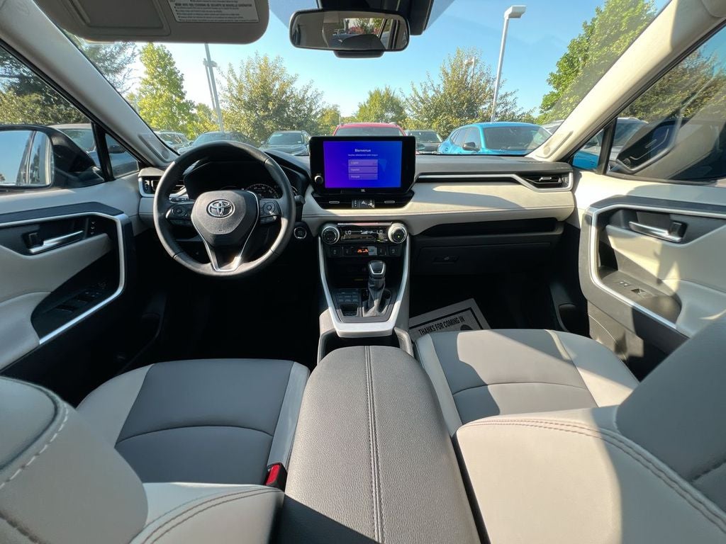 2025 Toyota RAV4 XLE Premium
