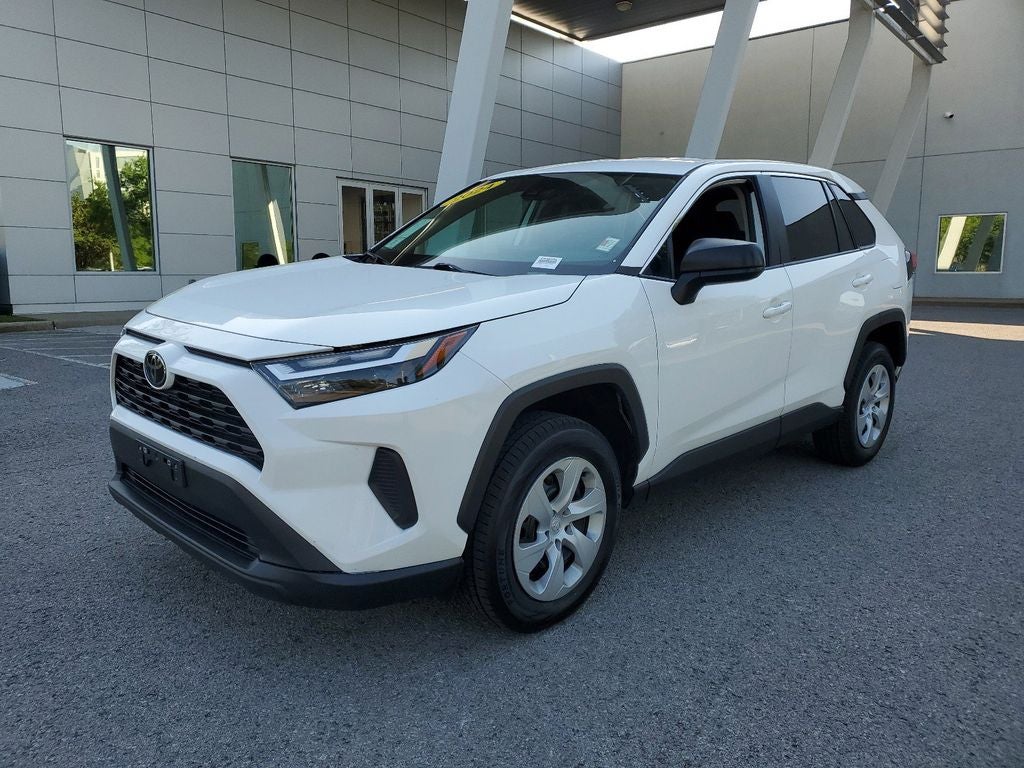 2024 Toyota RAV4 LE