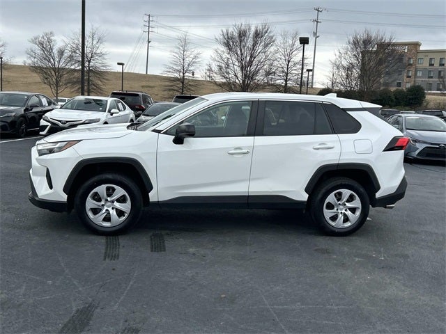 2024 Toyota RAV4 LE