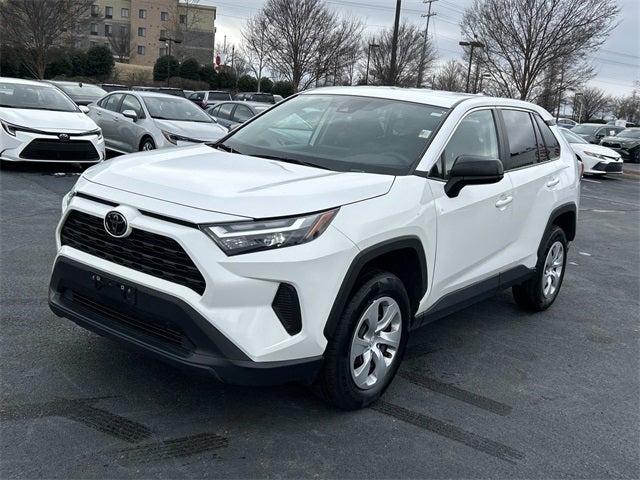 2024 Toyota RAV4 LE
