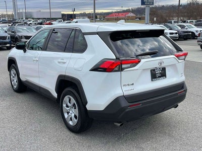 2024 Toyota RAV4 LE