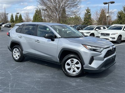 2024 Toyota RAV4 LE