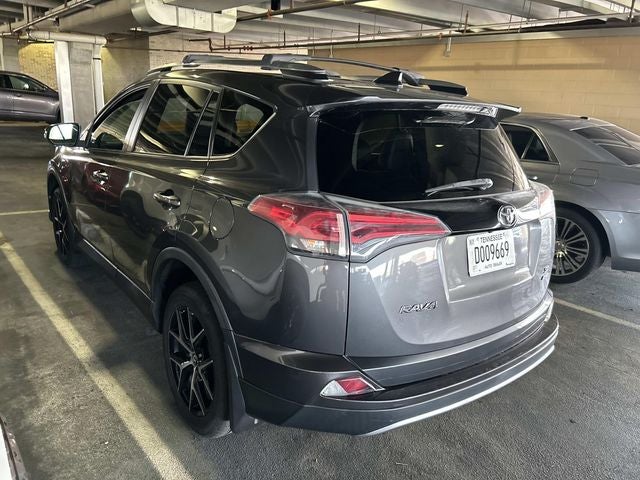 2017 Toyota RAV4 SE