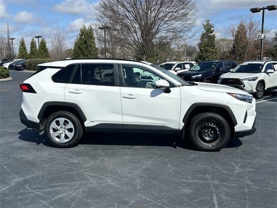 2025 Toyota RAV4 Hybrid XLE