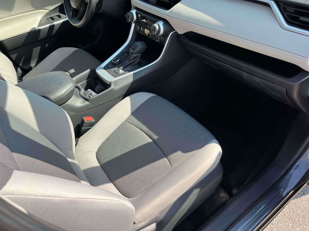 2019 Toyota RAV4 Hybrid XLE