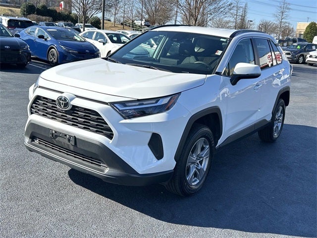 2024 Toyota RAV4 XLE