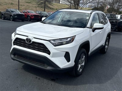 2024 Toyota RAV4 XLE