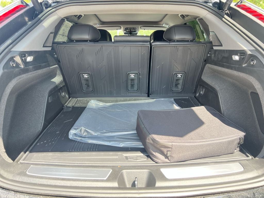 2025 Cadillac OPTIQ Luxury