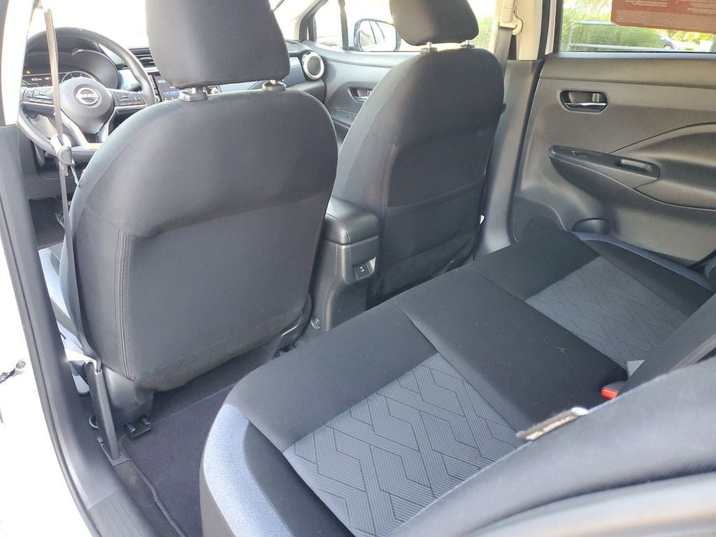 2023 Nissan Versa 1.6 SV