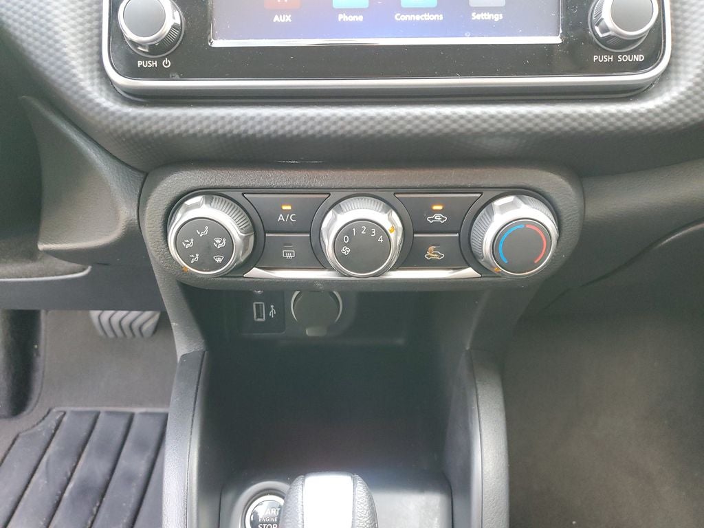 2025 Nissan Kicks Play S
