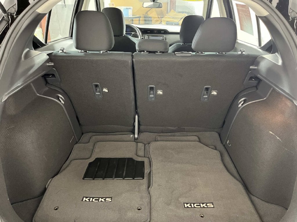 2025 Nissan Kicks Play S