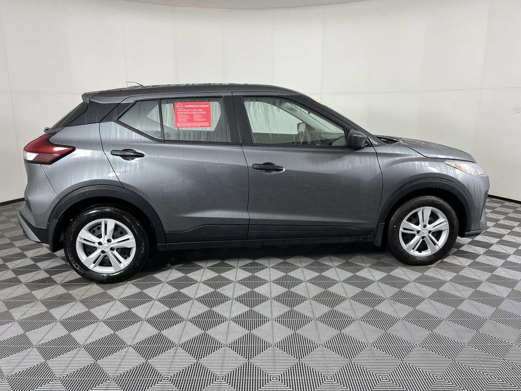 2025 Nissan Kicks Play S