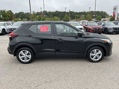 2025 Nissan Kicks Play S