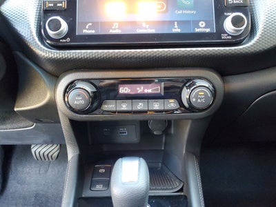 2022 Nissan Kicks SV