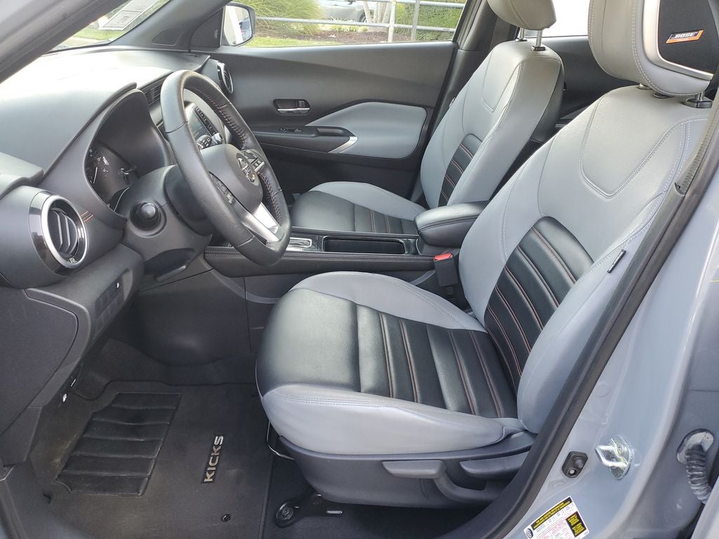 2021 Nissan Kicks SR