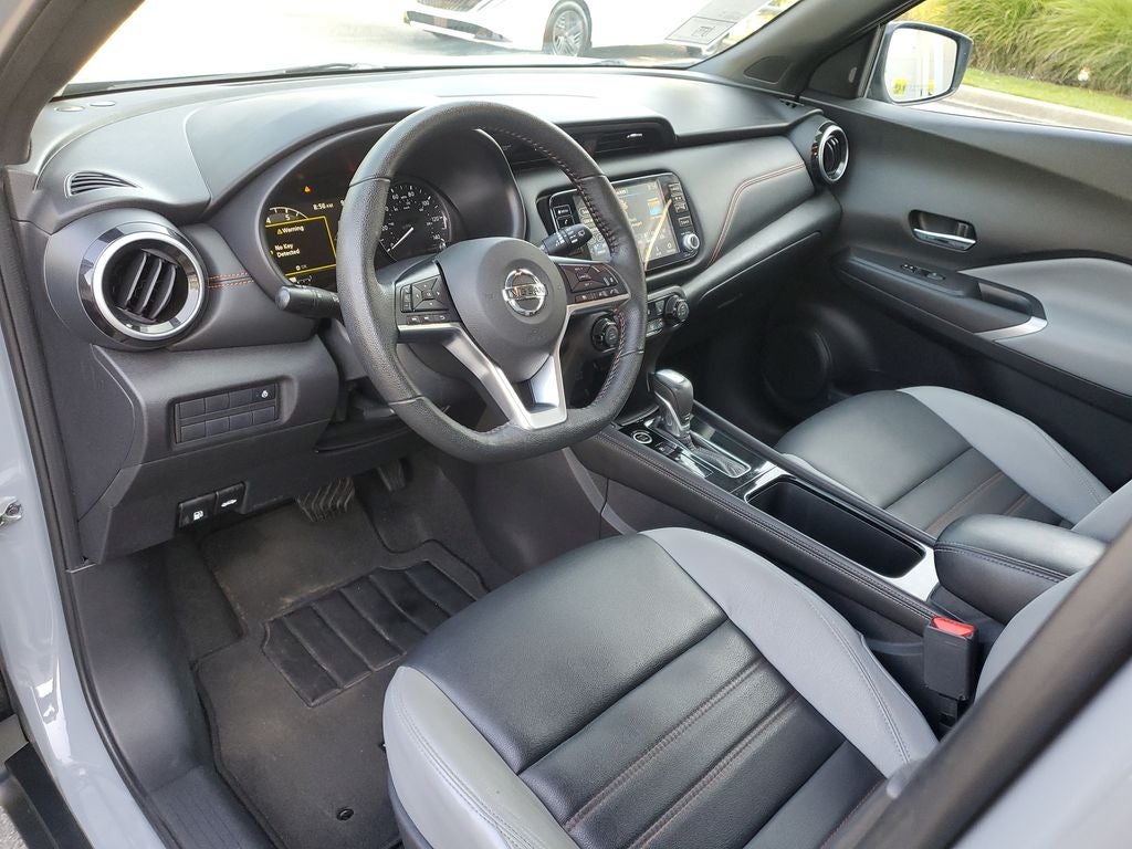 2021 Nissan Kicks SR