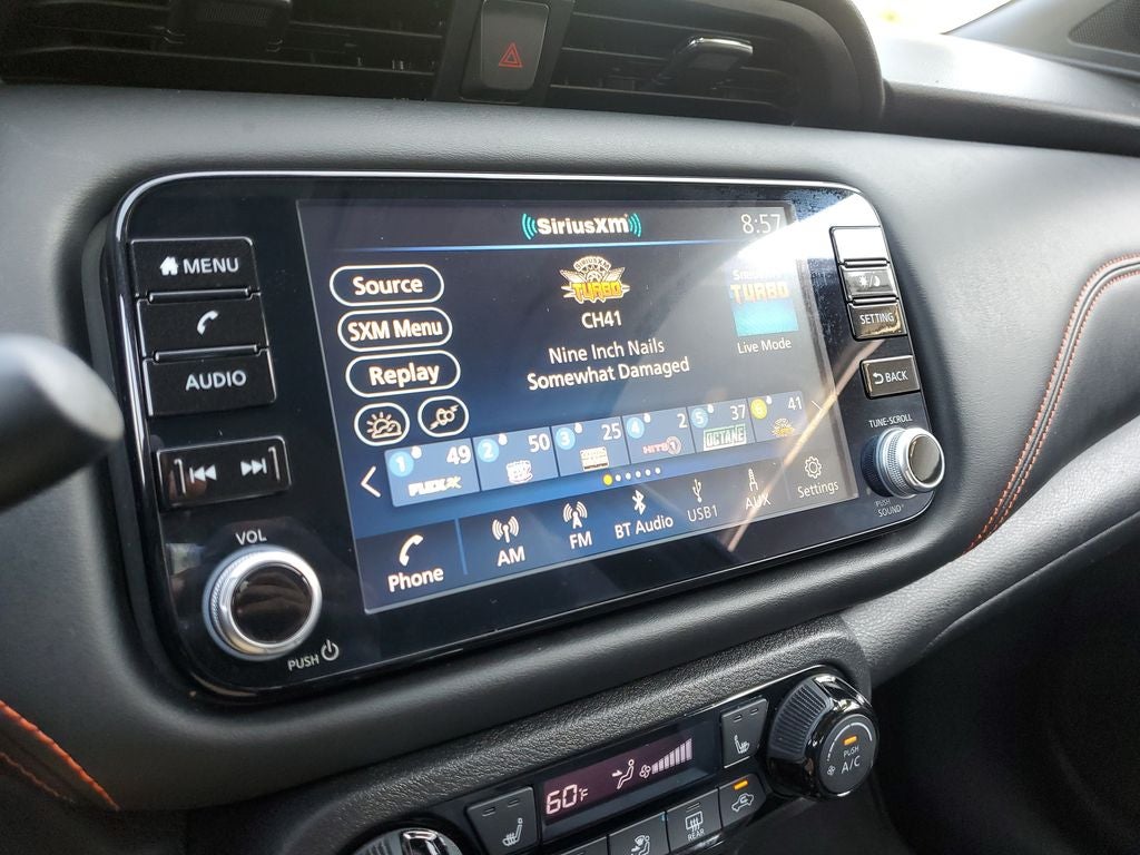 2021 Nissan Kicks SR