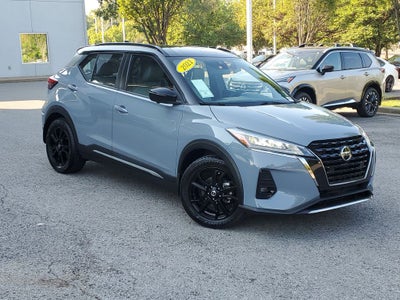 2021 Nissan Kicks SR