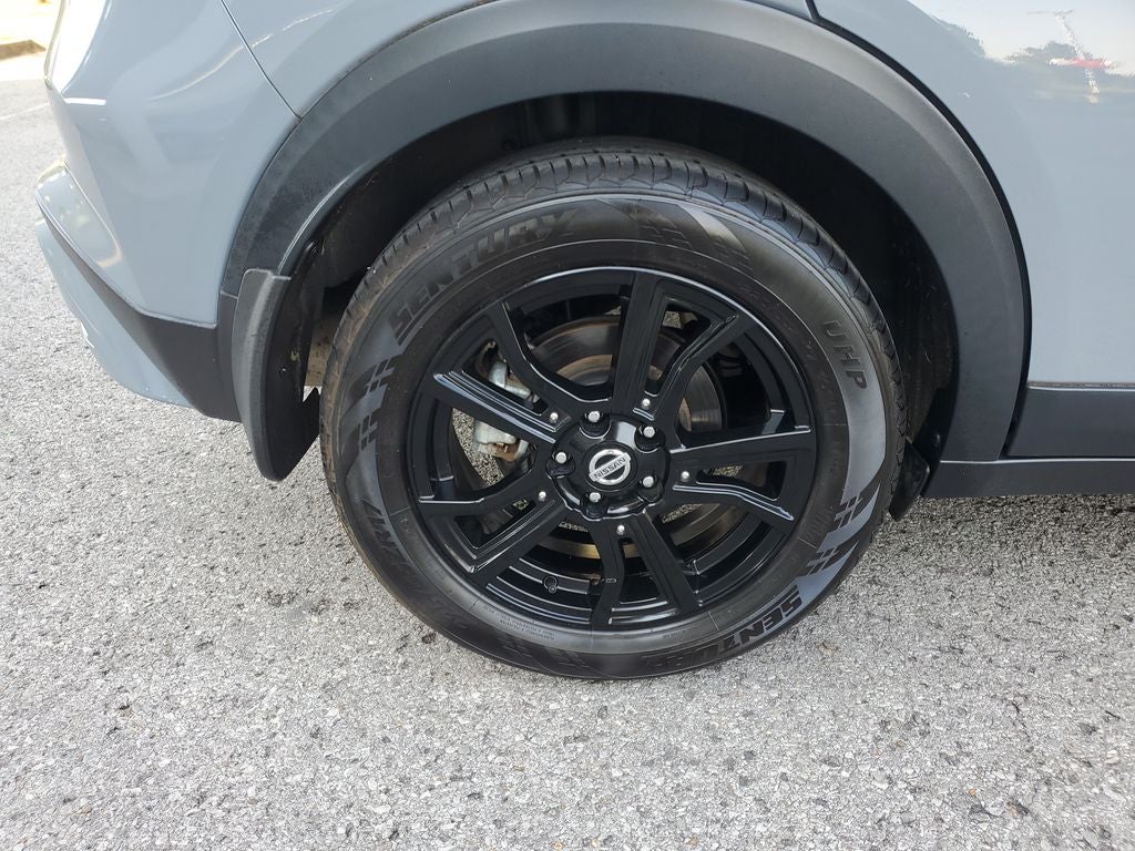 2021 Nissan Kicks SR