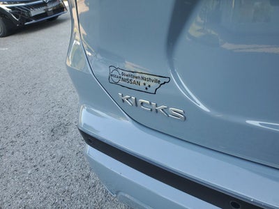 2021 Nissan Kicks SR
