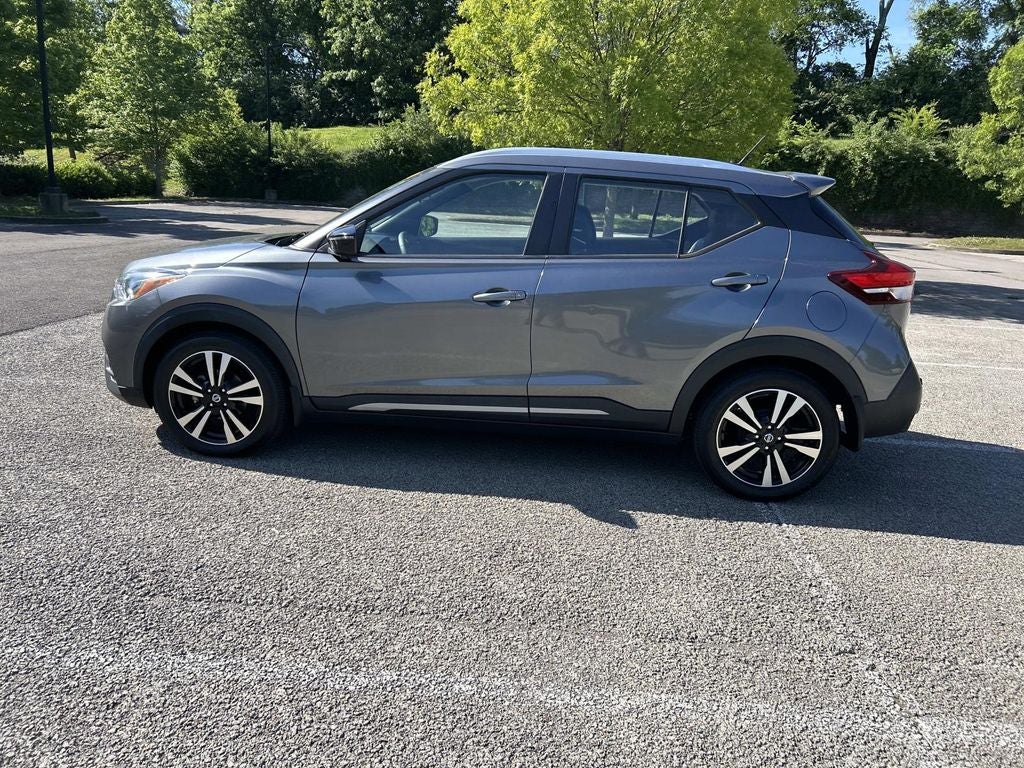 2020 Nissan Kicks SR