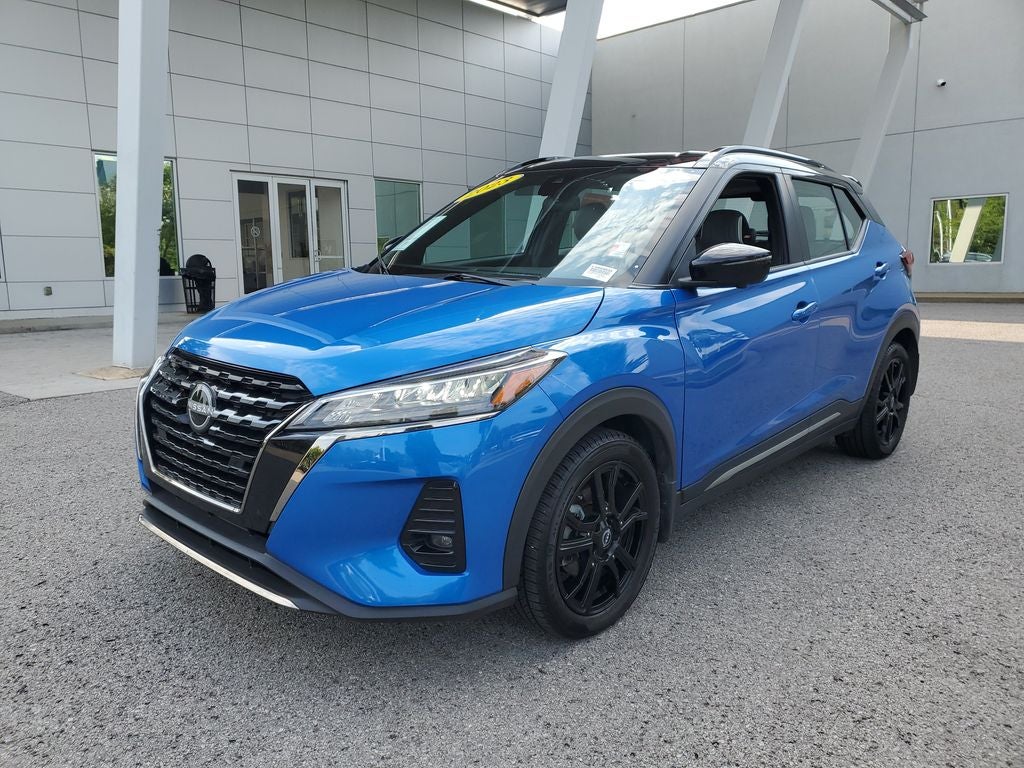 2023 Nissan Kicks SR