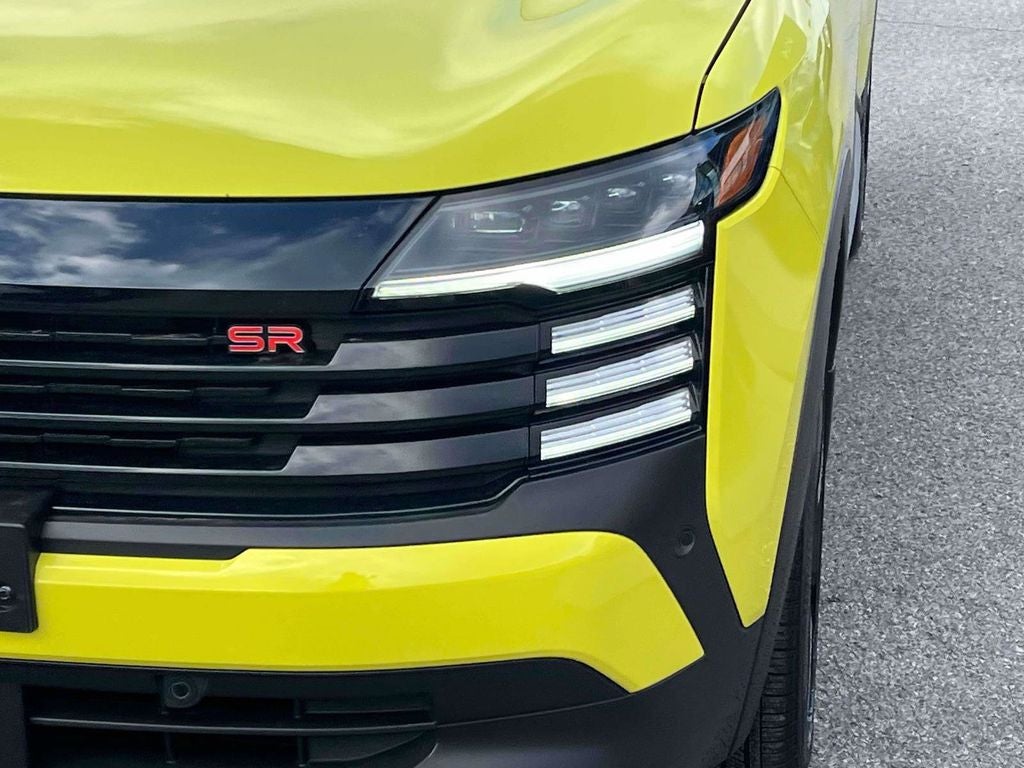 2025 Nissan Kicks SR