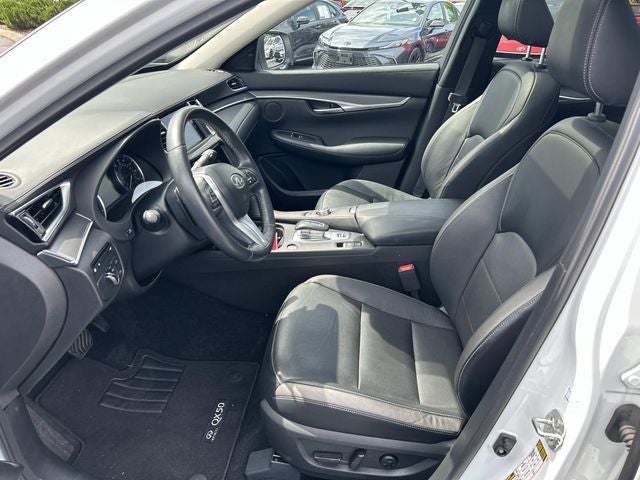 2023 INFINITI QX50 LUXE