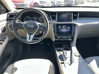 2023 INFINITI QX50 LUXE