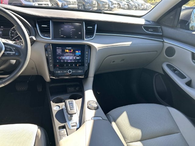 2023 INFINITI QX50 LUXE