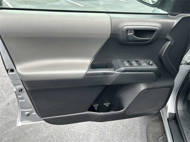 2022 Toyota Tacoma SR V6